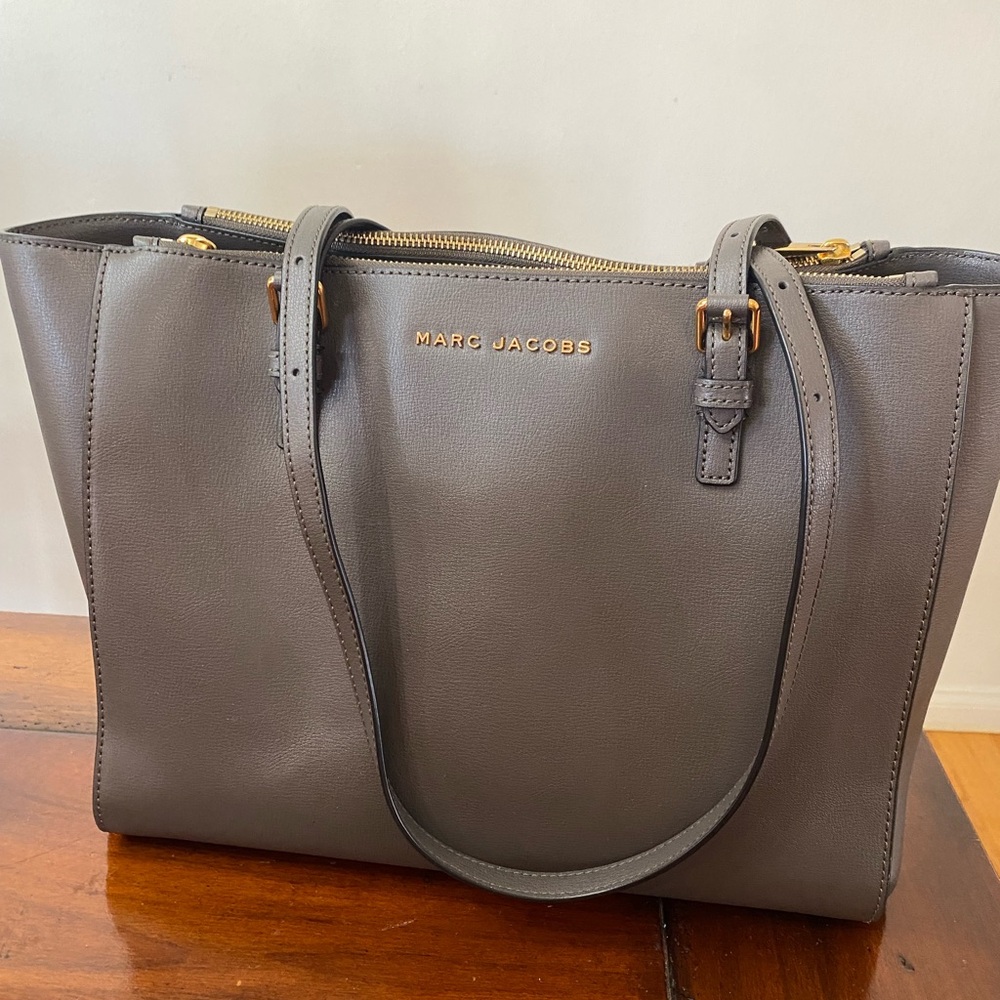 Marc Jacobs Gray Leather Tote